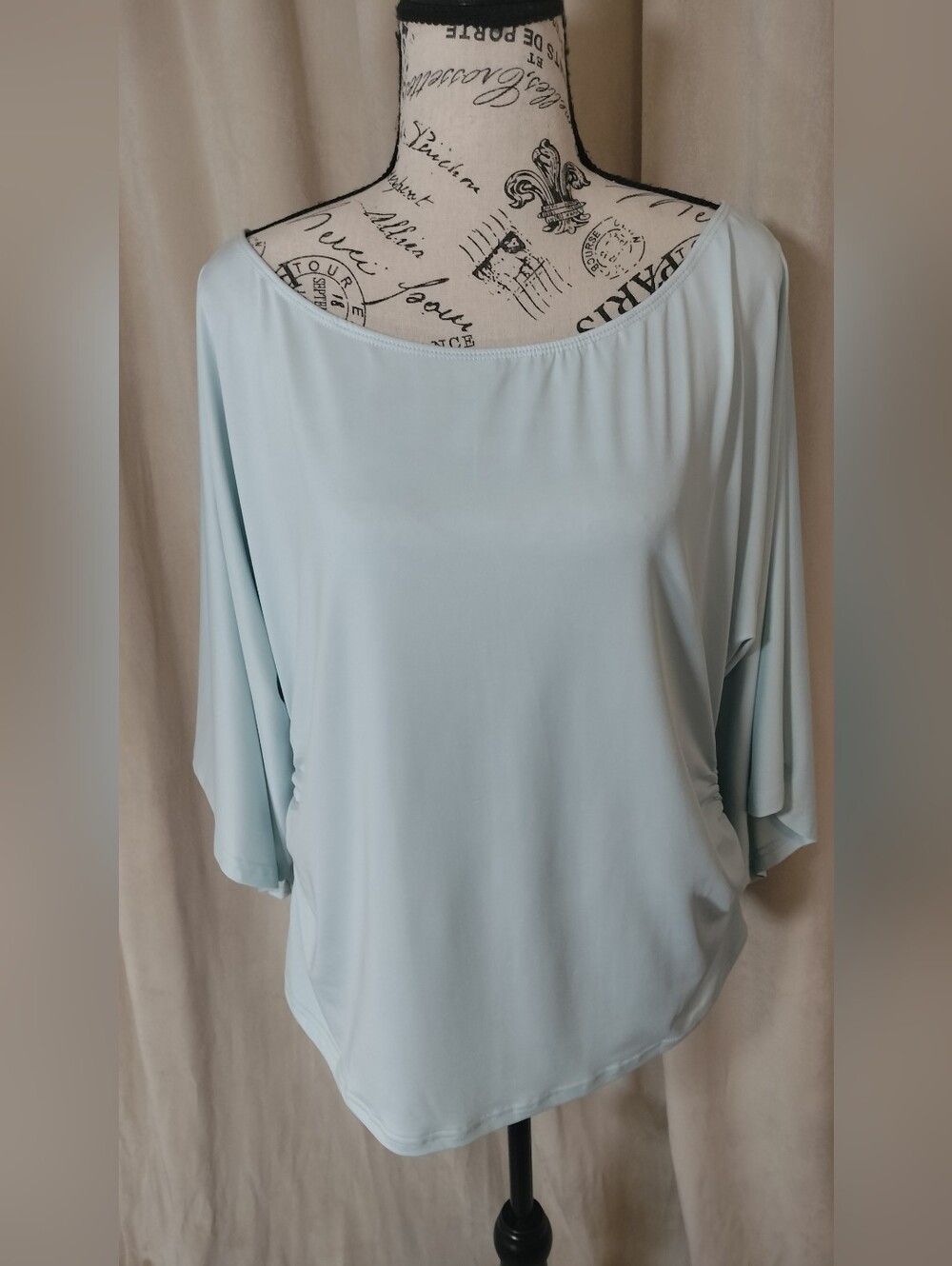 NWOT! Women's Batwing Top w/Bateau Neckline Side Ruching 3/4 Sleeve.Size 1XL